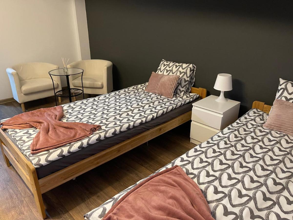 Apartament Rodzinny Ostrowiec Sw Островец-Свентокшиский Экстерьер фото