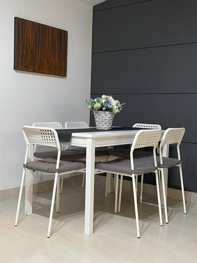 Apartament Rodzinny Ostrowiec Sw Островец-Свентокшиский Экстерьер фото