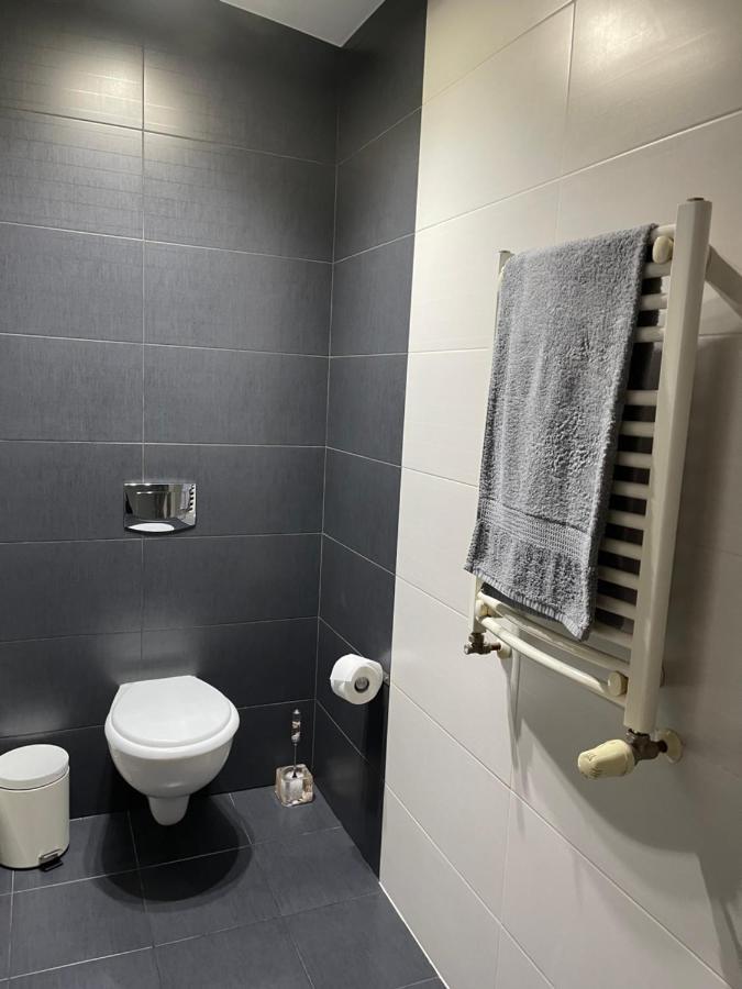 Apartament Rodzinny Ostrowiec Sw Островец-Свентокшиский Экстерьер фото