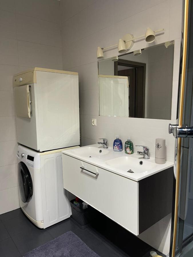 Apartament Rodzinny Ostrowiec Sw Островец-Свентокшиский Экстерьер фото